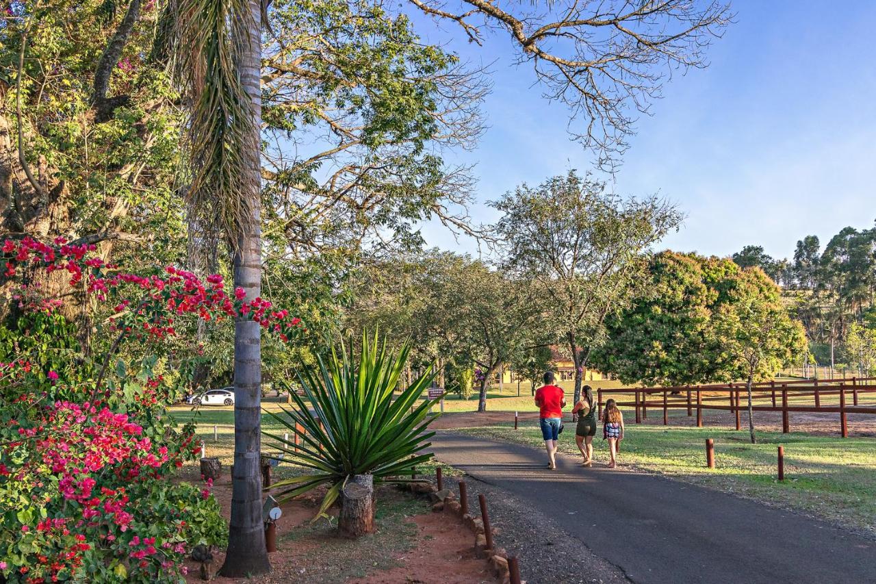 Hotel Fazenda Jacauna Brotas Bagian luar foto
