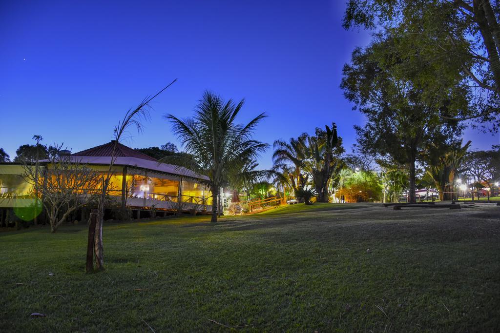 Hotel Fazenda Jacauna Brotas Bagian luar foto